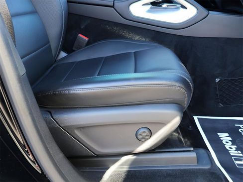 Used 2020 Mercedes-Benz GLE 350 4MATIC image 12