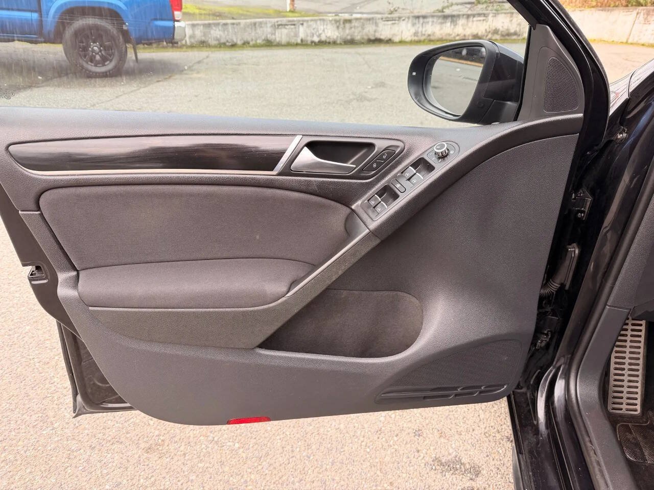 Used 2013 Volkswagen GTI 4-Door FWD image 10