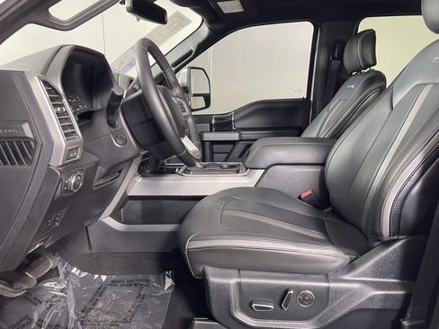 Used 2020 Ford F450 Platinum w/ FX4 Off-Road Package AWD/4WD image 10
