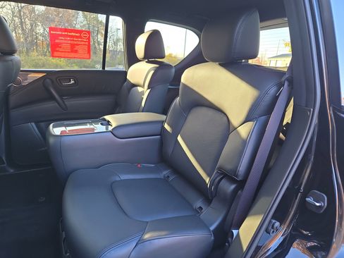 Certified 2024 Nissan Armada SL w/ Midnight Edition Package image 30