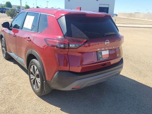 Certified 2023 Nissan Rogue SV FWD image 8