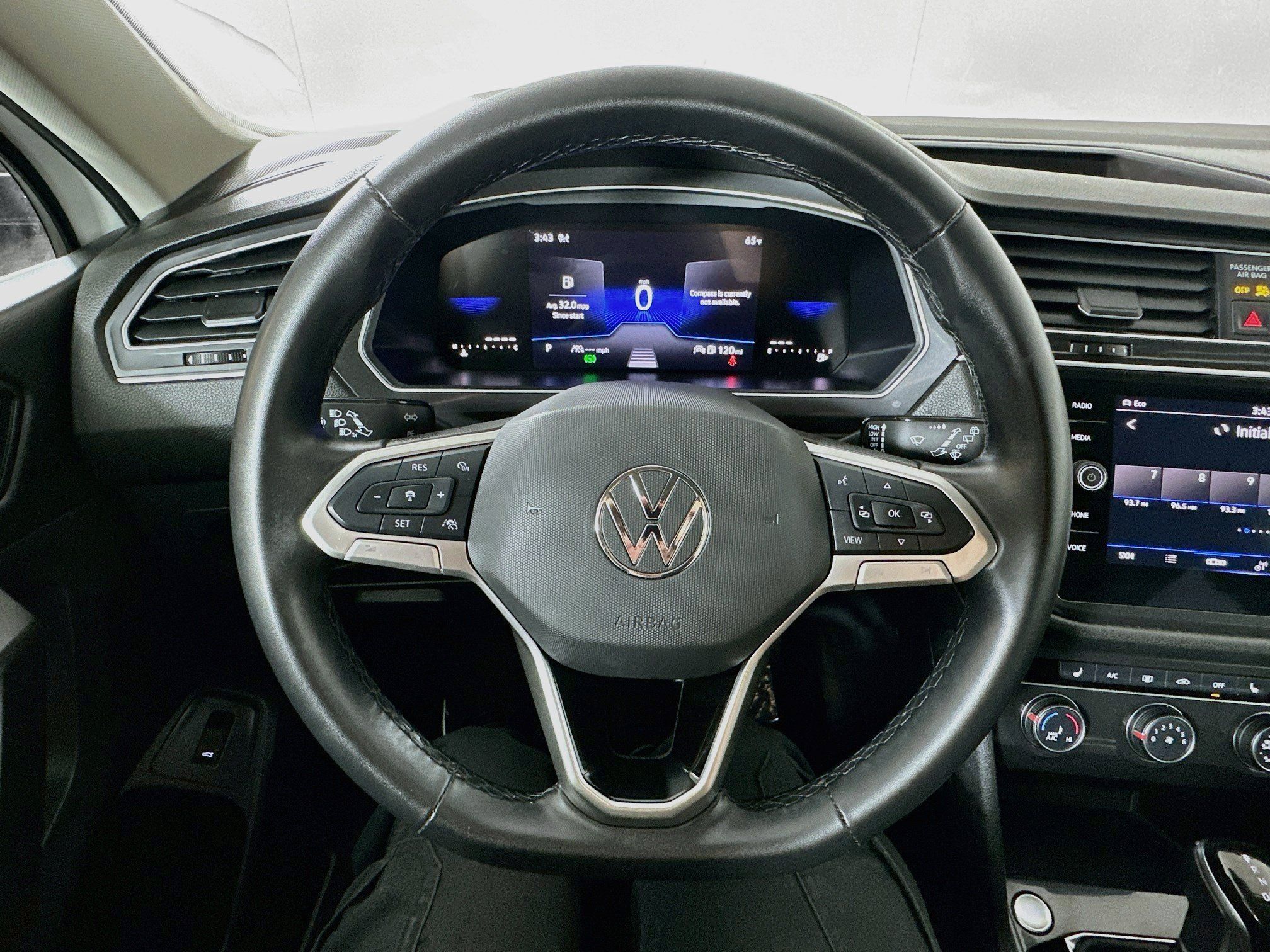 Used 2024 Volkswagen Tiguan Wolfsburg Edition AWD/4WD image 11