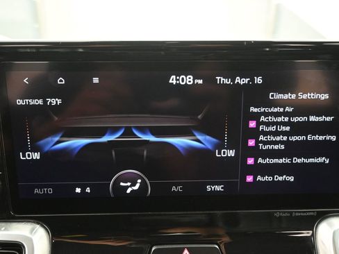 Used 2023 Kia Sorento EX image 16