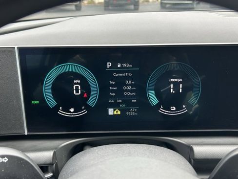 Used 2025 Hyundai Tucson Blue image 18