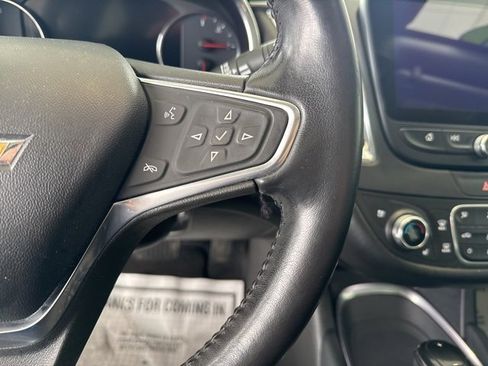 Used 2020 Chevrolet Malibu Premier image 16