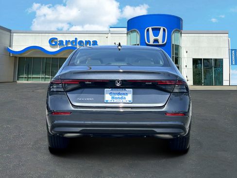 Certified 2023 Honda Accord EX image 5