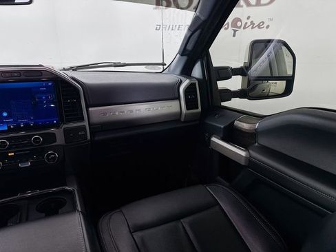Used 2022 Ford F250 Lariat w/ Chrome Package image 27
