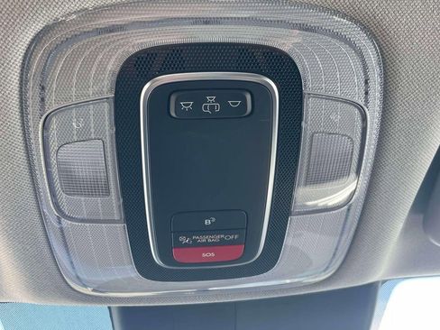 Used 2023 Hyundai Elantra SEL w/ Convenience Package image 29