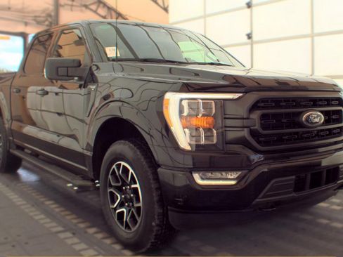 Used 2023 Ford F150 XLT w/ Equipment Group 302A High AWD/4WD image 4