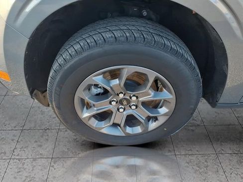 Used 2022 Ford Maverick XLT image 7