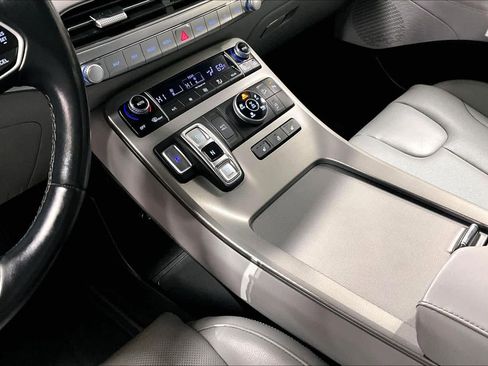 Used 2022 Hyundai Palisade SEL w/ 8P Bench Seat Package image 15