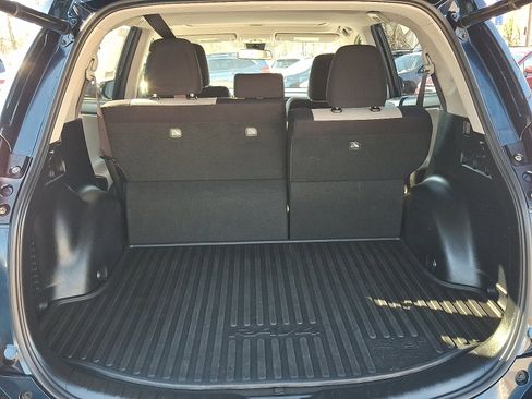 Used 2018 Toyota RAV4 XLE image 28