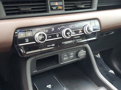 Used 2023 Honda Pilot Elite image 26