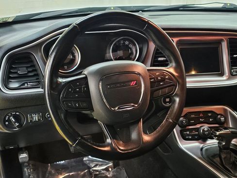 Used 2020 Dodge Challenger SXT w/ Driver Convenience Group image 18