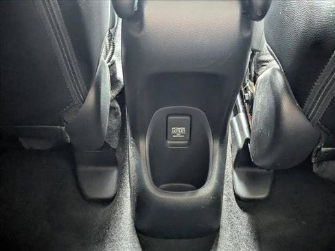 Used 2022 Honda HR-V EX-L image 16
