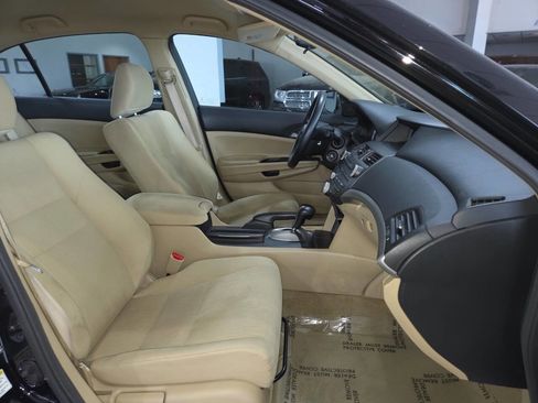 Used 2012 Honda Accord LX image 29