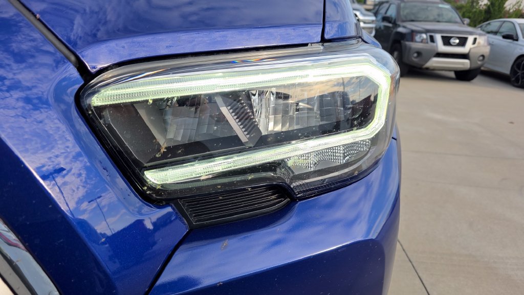 Used 2022 Toyota Tacoma Limited AWD/4WD image 9