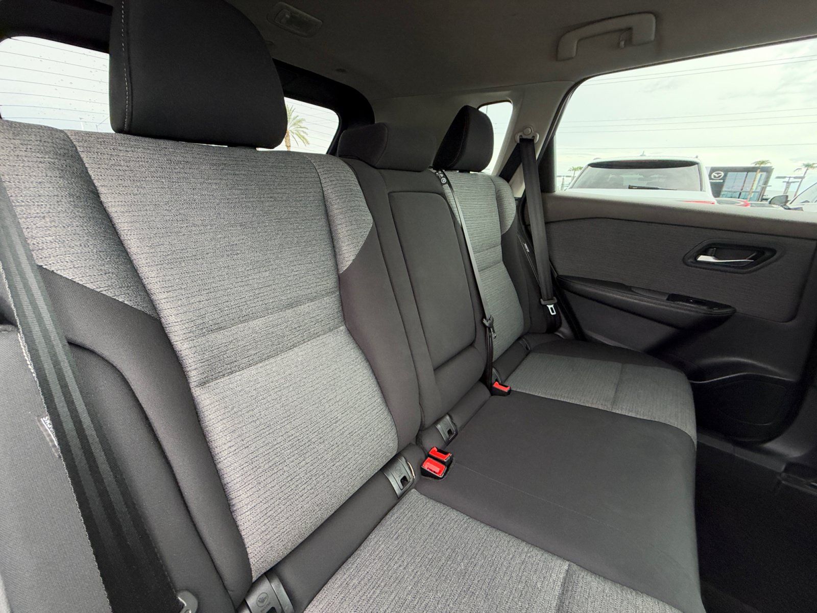 Used 2021 Nissan Rogue SV FWD image 18
