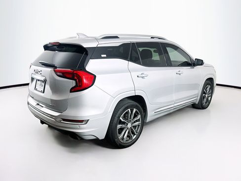 Used 2018 GMC Terrain Denali w/ Advanced Safety Package image 9