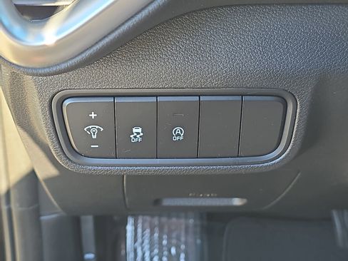 Used 2023 Kia Soul LX image 29