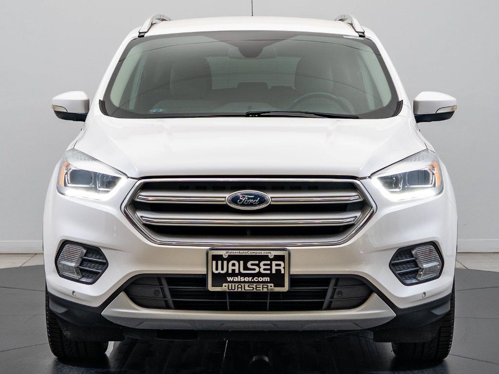 Used 2018 Ford Escape Titanium FWD image 2