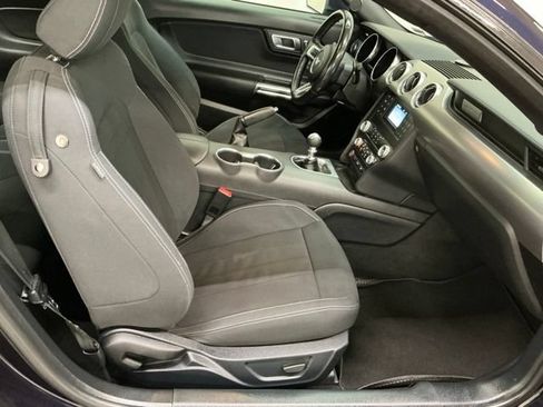 Used 2021 Ford Mustang GT RWD image 18