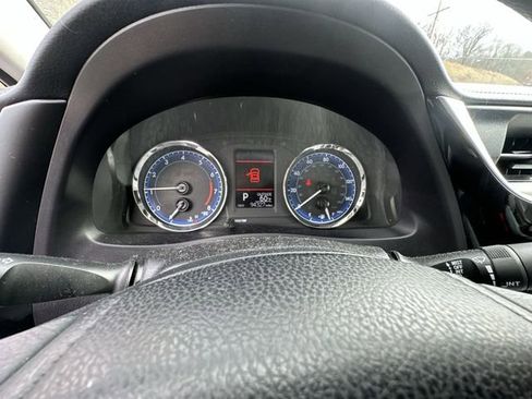 Used 2017 Toyota Corolla LE image 13