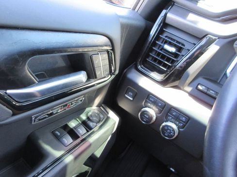 Certified 2023 GMC Sierra 1500 AT4X w/ AT4X AEV Edition AWD/4WD image 32