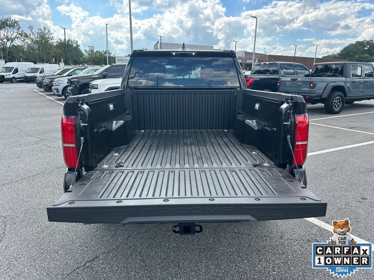 Used 2026 Toyota Tacoma SR5 RWD image 18