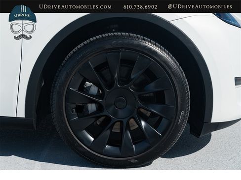 Used 2023 Tesla Model Y Long Range AWD/4WD image 43