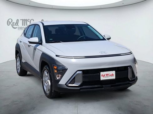 Used 2025 Hyundai Kona SE FWD image 7