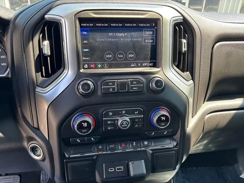Used 2022 Chevrolet Silverado 1500 RST RWD image 17