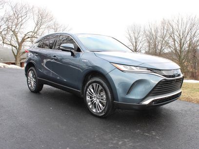 Used 2021 Toyota Venza Limited w/ Advanced Technology Package