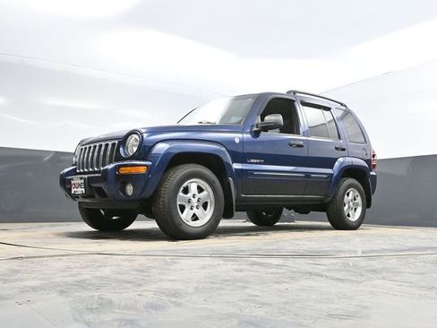 Used 2004 Jeep Liberty Limited w/ Trailer Tow Group image 40