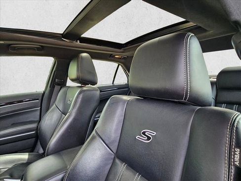 Used 2023 Chrysler 300 S RWD image 15