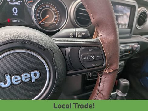 Used 2022 Jeep Gladiator Sport AWD/4WD image 19