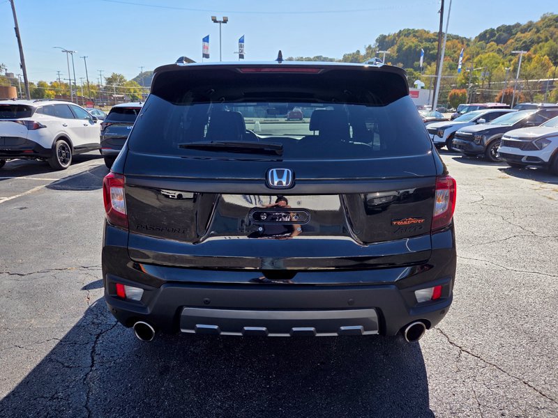 Used 2023 Honda Passport TrailSport image 6