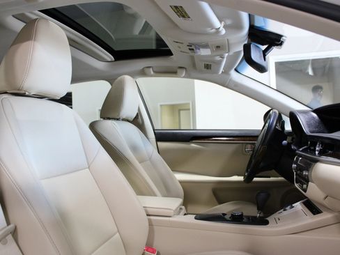 Used 2013 Lexus ES 350 w/ Premium Pkg FWD image 35