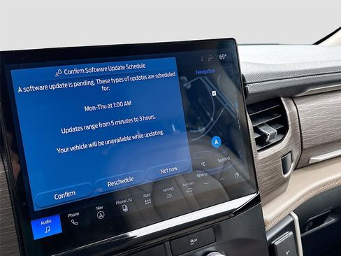 Used 2023 Ford Expedition Max Limited image 16