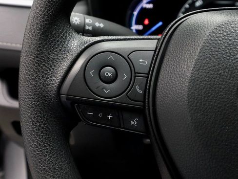 Used 2025 Toyota RAV4 XLE image 27