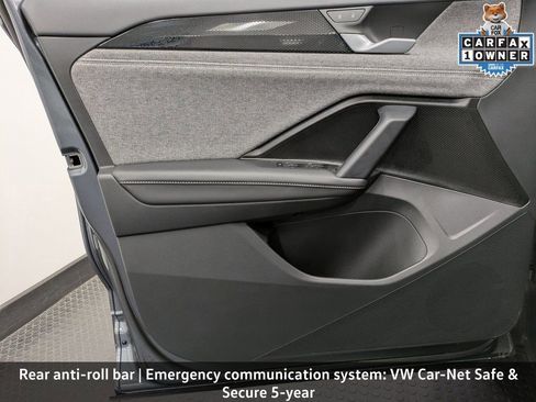 Used 2025 Volkswagen Tiguan S AWD/4WD image 9