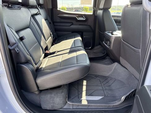 Used 2024 Chevrolet Silverado 1500 RST w/ Convenience Package II AWD/4WD image 19