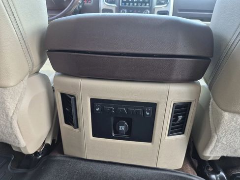 Used 2018 RAM 2500 Laramie AWD/4WD image 25