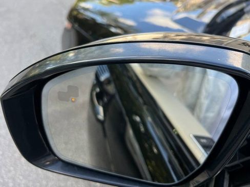 Used 2016 Land Rover Range Rover Supercharged image 13