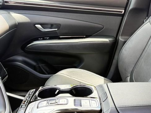 Used 2022 Hyundai Tucson Limited FWD image 12
