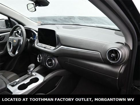 Used 2023 Chevrolet Blazer LT image 9