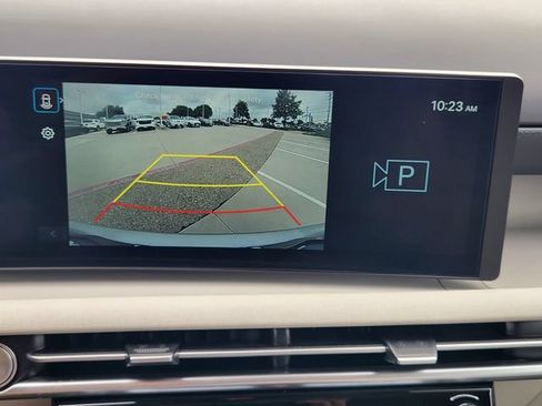 Certified 2025 Hyundai Tucson SEL FWD image 12