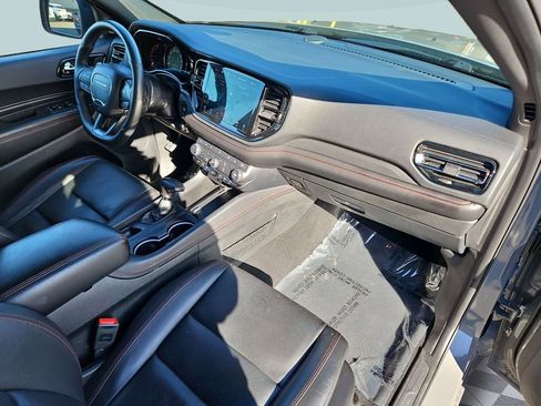 Used 2025 Dodge Durango GT image 29