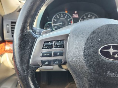 Used 2012 Subaru Outback 2.5i Limited AWD/4WD image 30