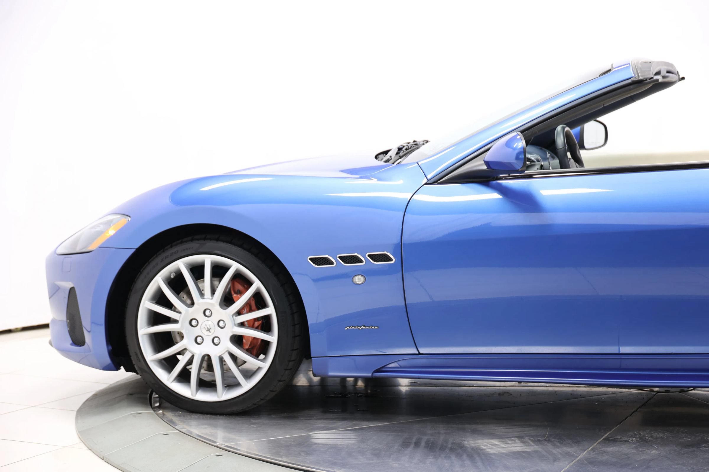 Used 2018 Maserati GranTurismo Sport RWD image 7